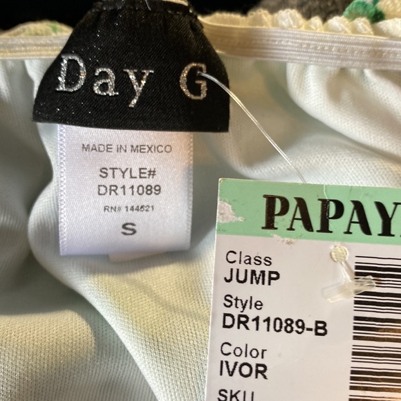 NWT Day G Floral Sleeveless Jumpsuit (small) - Picture 6 of 7